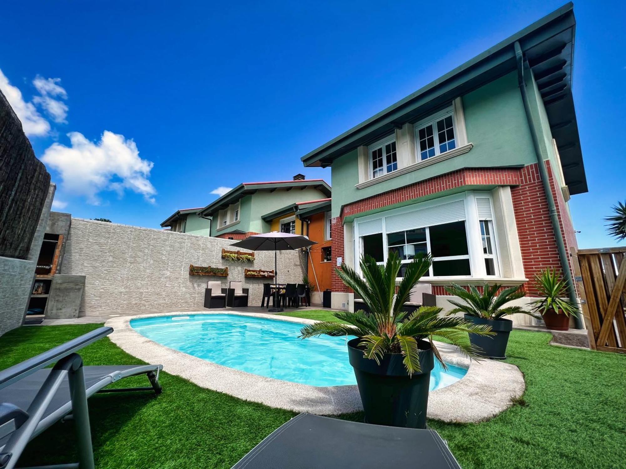 Villa La Casuca De Logan Castro Urdiales Exterior foto